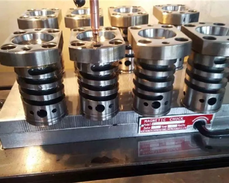 PET Bottle Preform Mold med Hot Runner