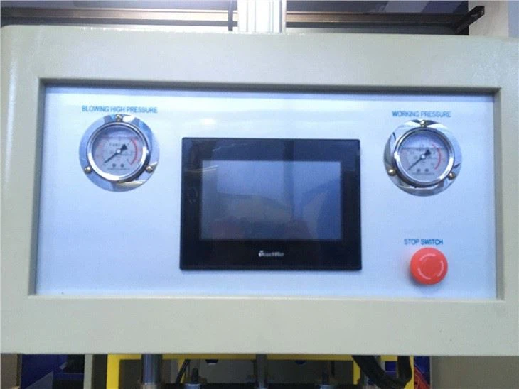 Semi Automatic Pet Blow Molding Machine For Cosmetic Bottles