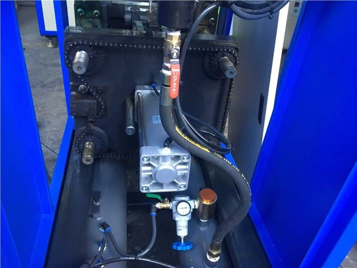 Semi-Automatic PET Bottle Blowing Machine