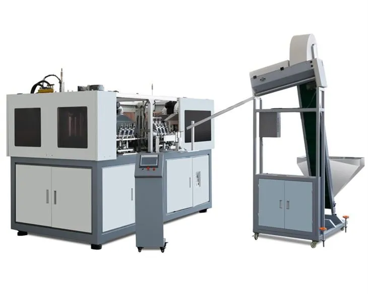 Maskin for å lage vannflasker i plast